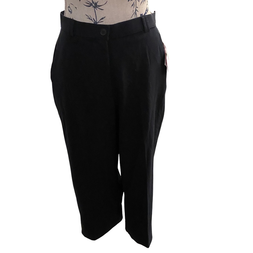 Investments Black Capri Trousers – Size 8 – NWT